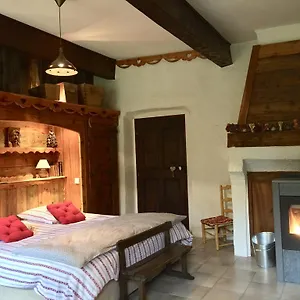 3* Couette-café Chambres D'h\u00f4tes Les Means